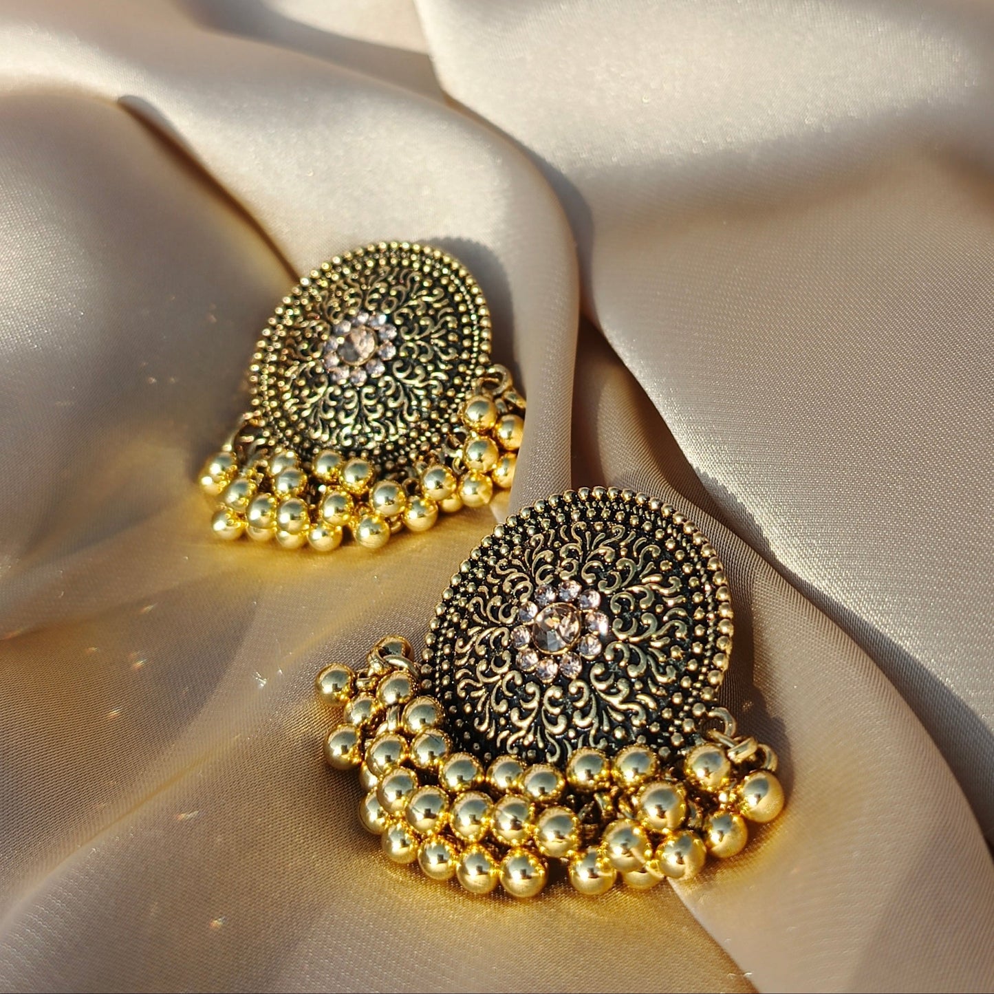 Antique Round Stud Earrings