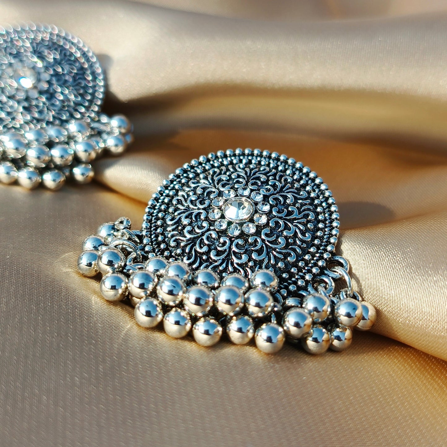 Antique Round Stud Earrings