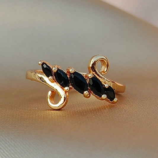 Adjustable Leaf-Inspired Ring with Sparkling Zircon Stones – Elegant Minimal Design