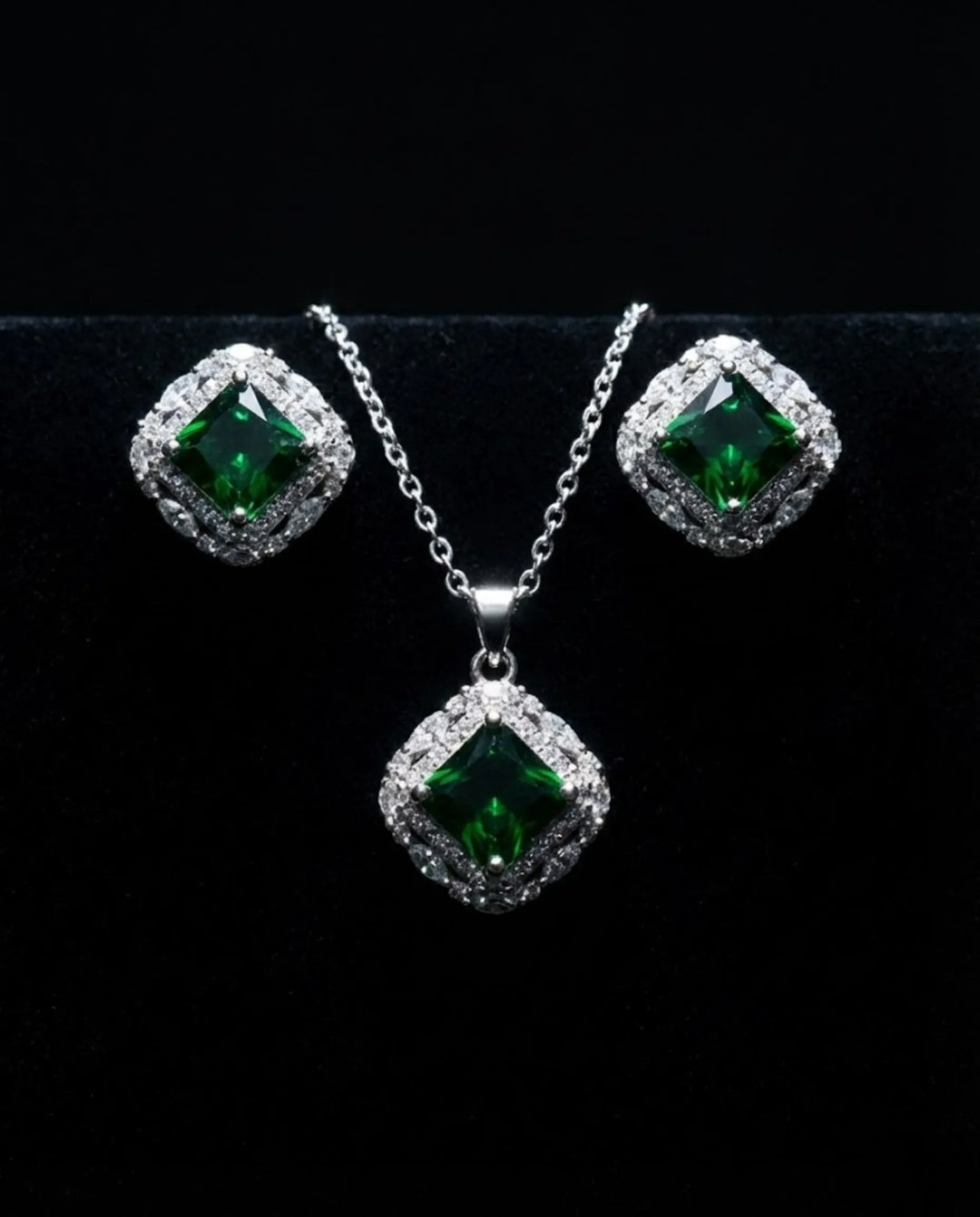 Emerald Green Square Pendant Necklace & Earrings Set