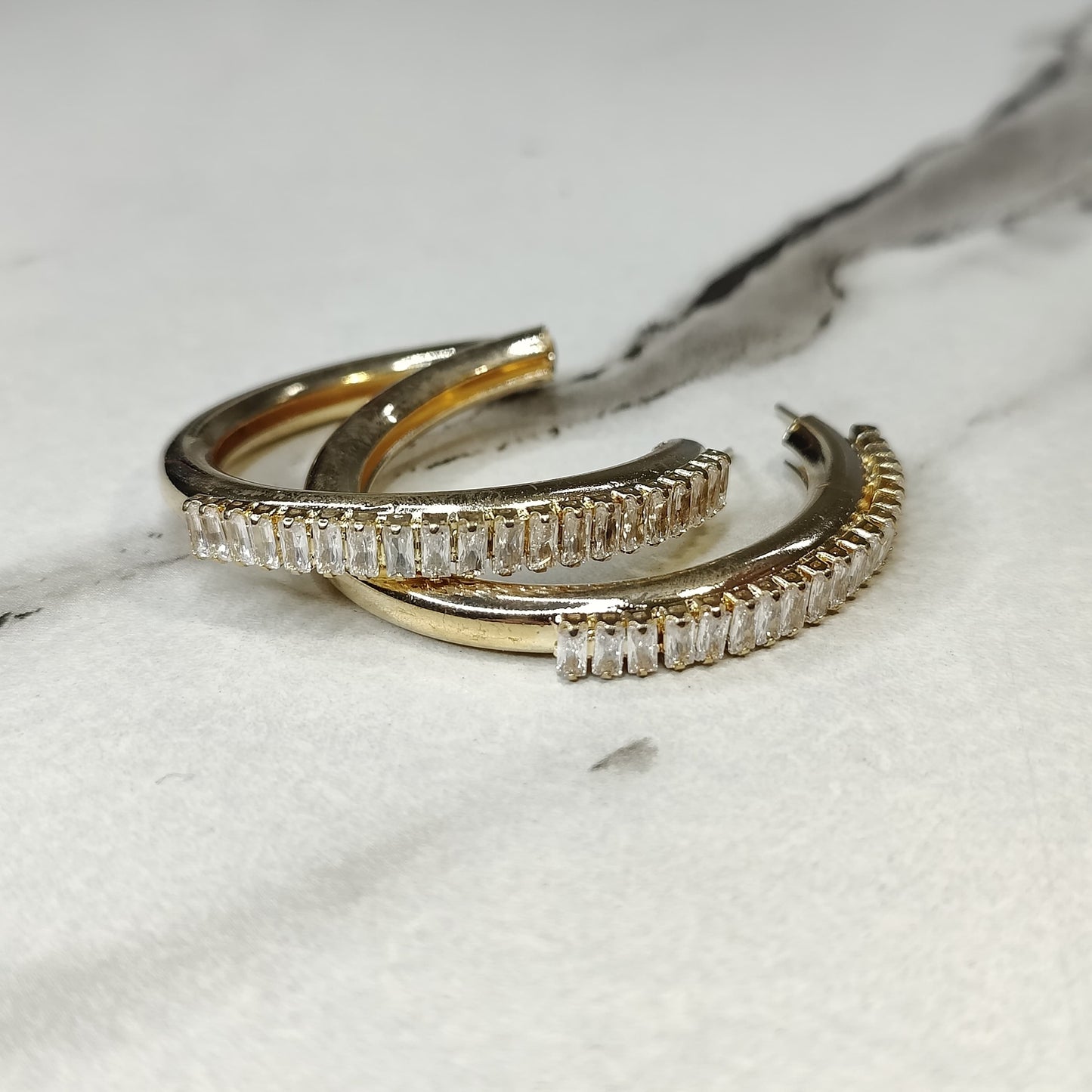 Hoop Earrings with Cut Zircon