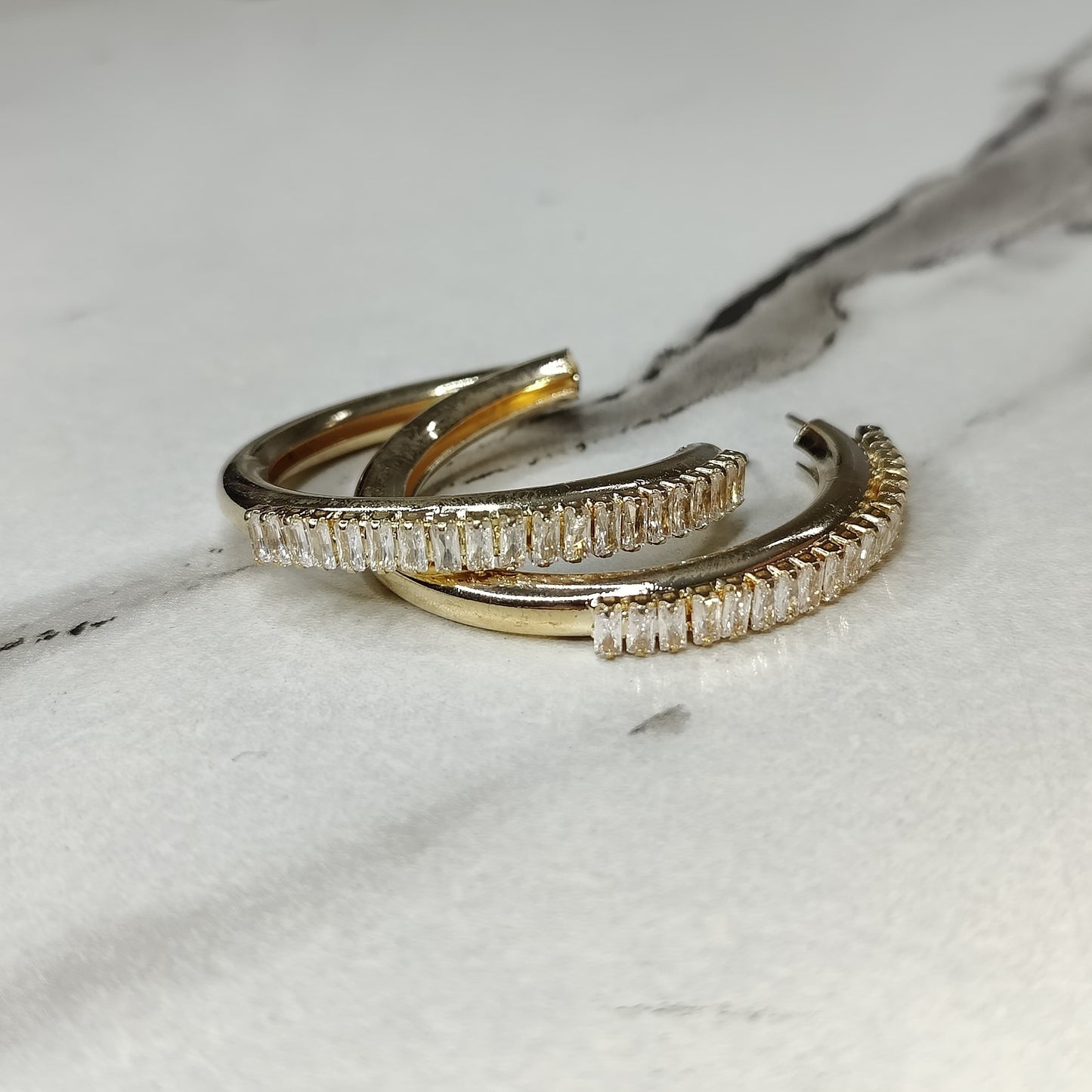 Hoop Earrings with Cut Zircon